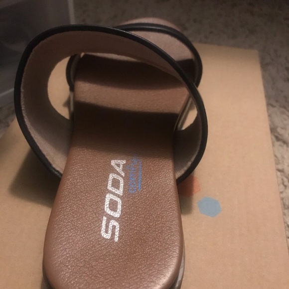 Sandals - Picture 2 of 2